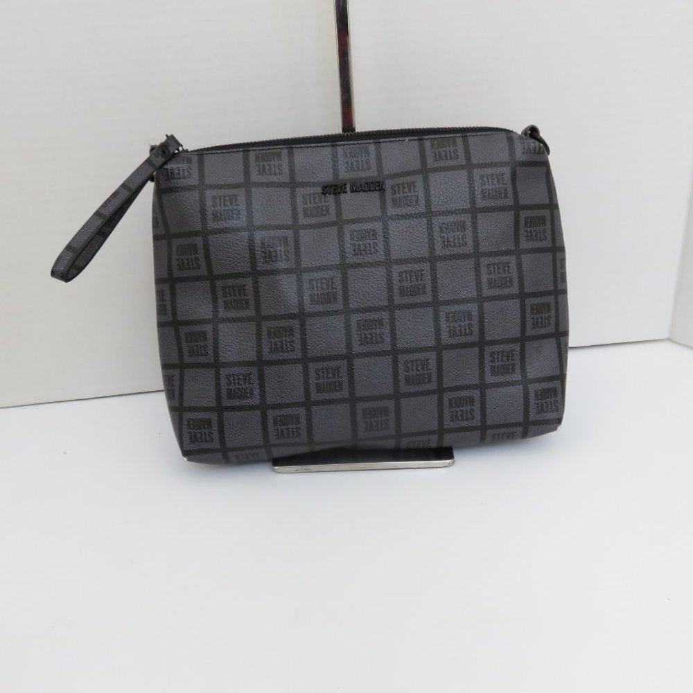 Steve Madden makeup pouch